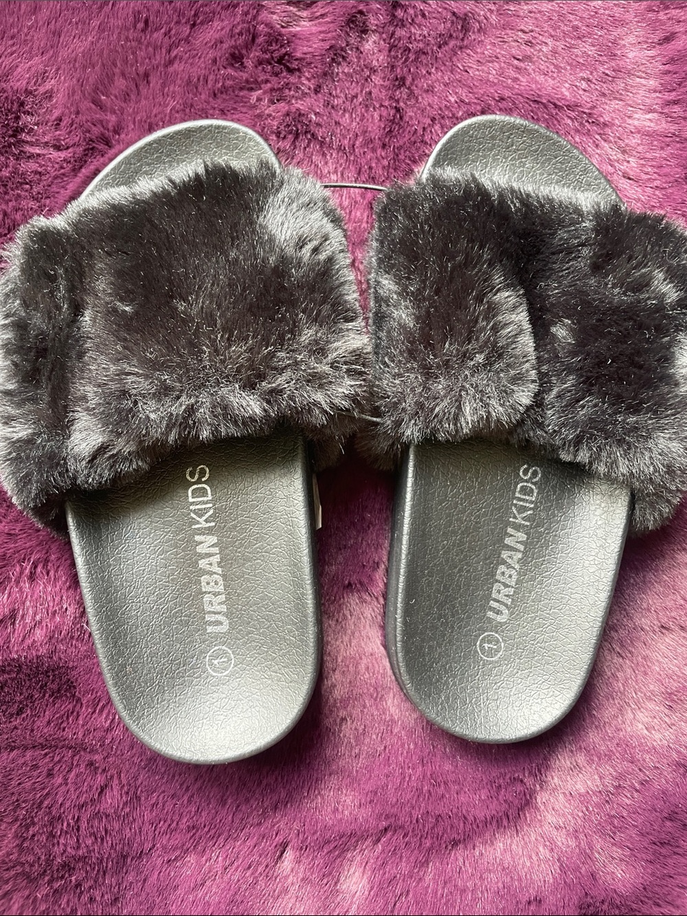 BNWT Black Faux Fur Slide Sandals